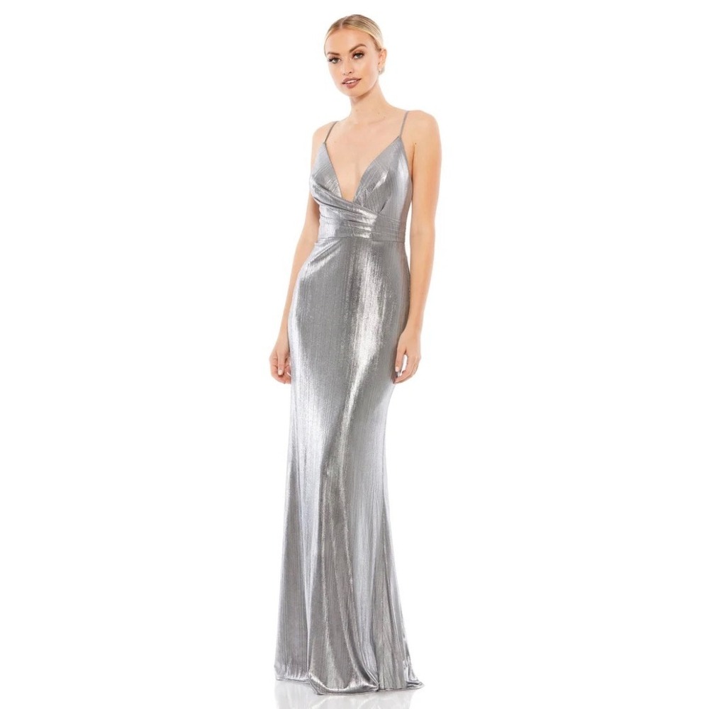 Ieena‎ for Mac Duggal Silver Metallic V-Neck Gown Formal Evening Dress 26408